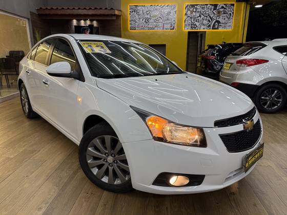 CHEVROLET CRUZE 1.8 LTZ 16V FLEX 4P AUTOMÁTICO CHEVROLET CRUZE 1.8 LTZ 16V FLEX 4P AUTOMÁTICO